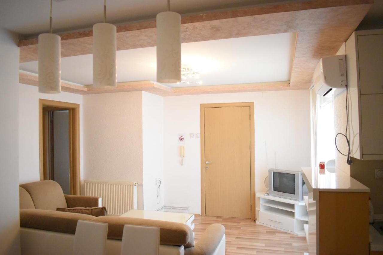 וראנג'ה Apartments Holiday מראה חיצוני תמונה