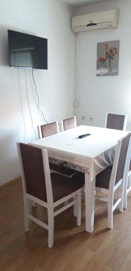 וראנג'ה Apartments Holiday מראה חיצוני תמונה