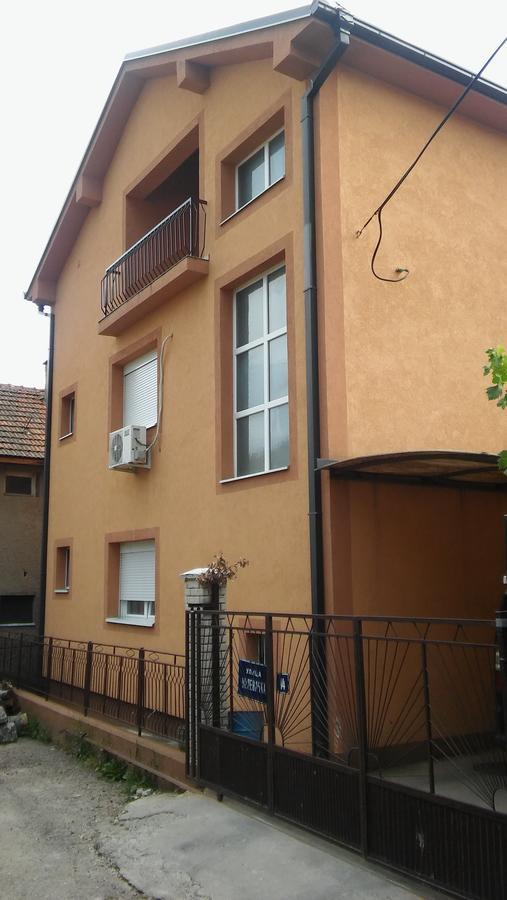 וראנג'ה Apartments Holiday מראה חיצוני תמונה