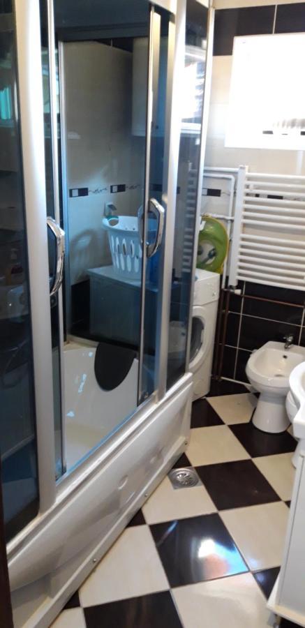 וראנג'ה Apartments Holiday מראה חיצוני תמונה